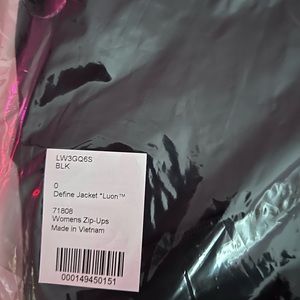 Define  jacket Luon lululemon size 0 brand new